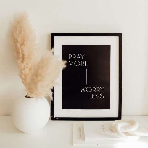 christliches Produkt A3 Poster "PRAY MORE"